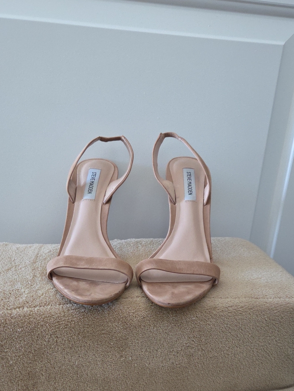 Steve Madden Faux Suede Heeled Sandal | Tan | US 10